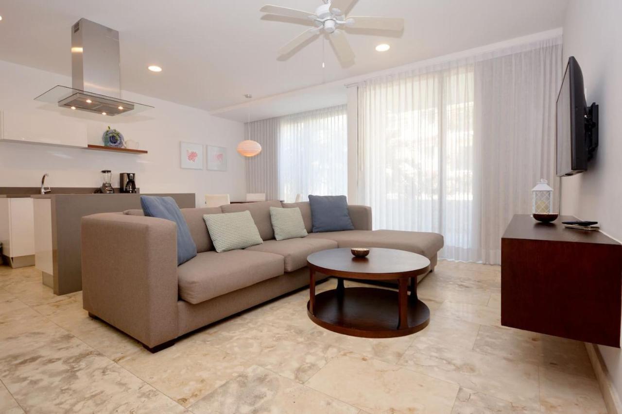 Fabulous In Downtown Playa Rooftop Pool Apartment Playa del Carmen