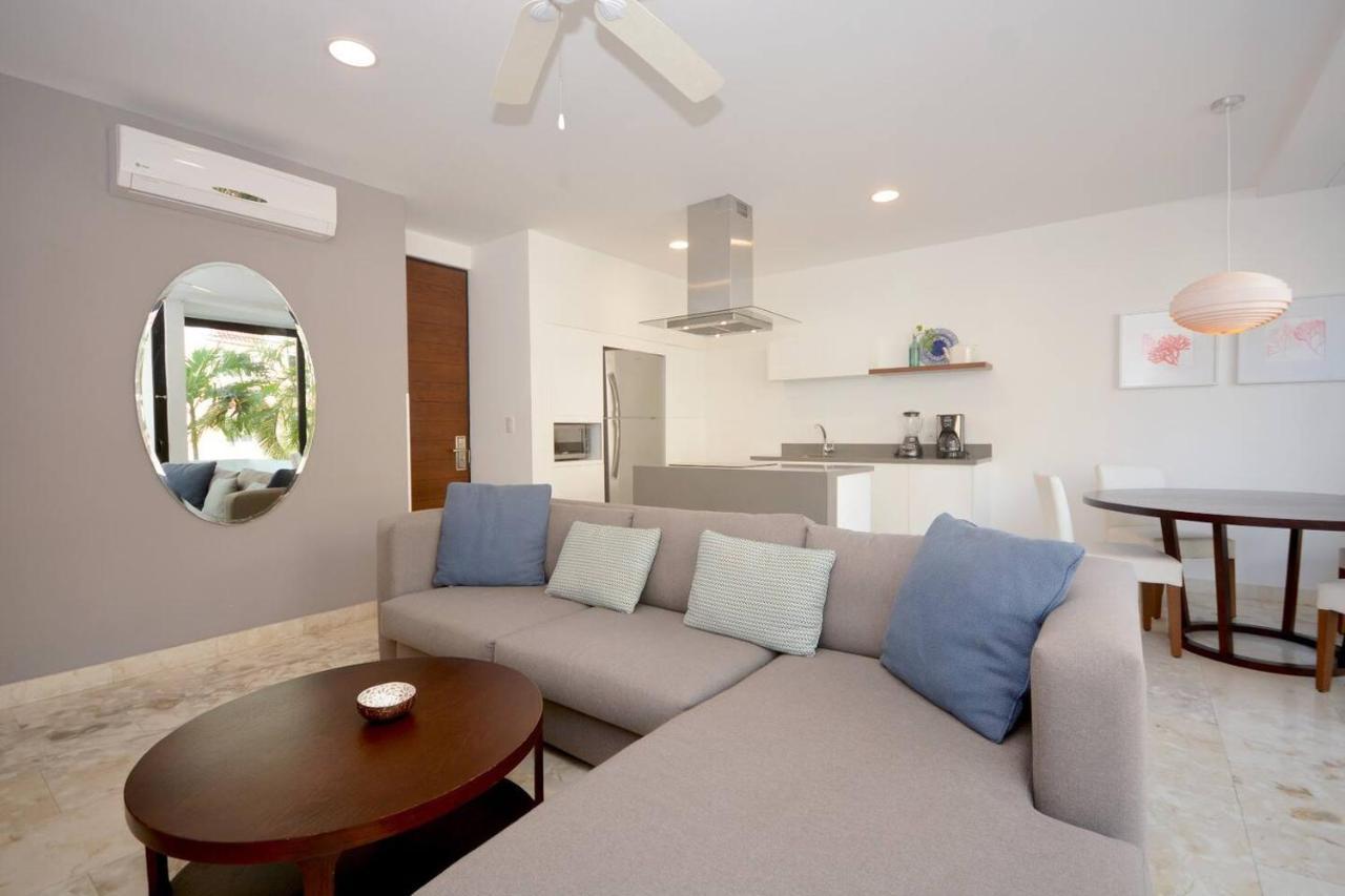 Fabulous In Downtown Playa Rooftop Pool Apartment