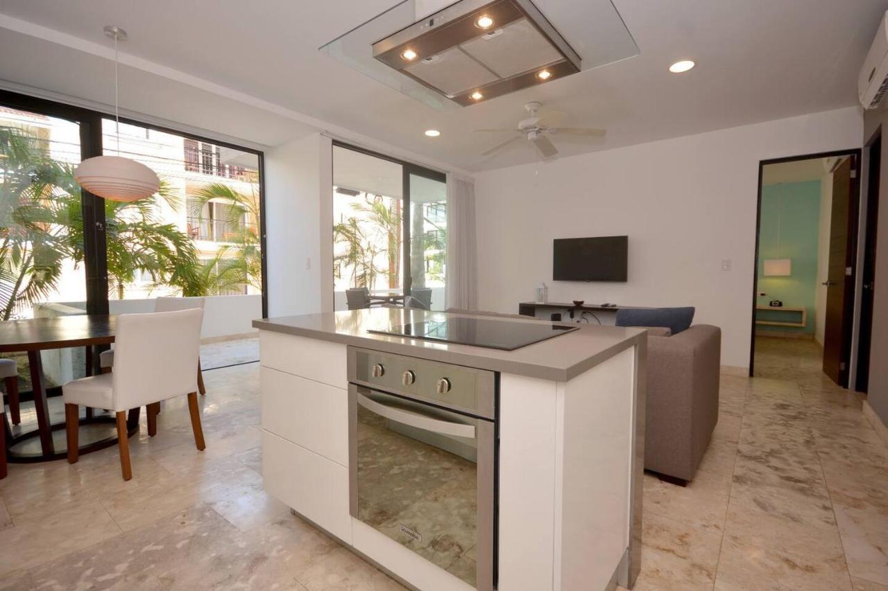 Fabulous In Downtown Playa Rooftop Pool Apartment Playa del Carmen